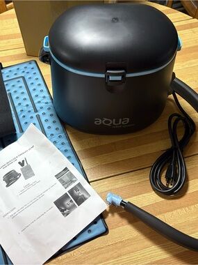 NEW IN BOX Aqua Relief Cold or Warm Therapy Unit in Black with Light Blue Trim